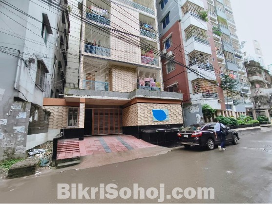 Big flat in mirpur 2